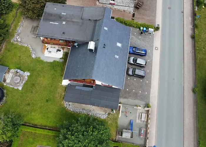 Renovierte In Schwalefeld Mit Garten- Terrasse Und Grill By Interhome *